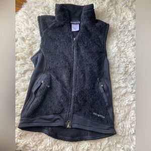 Black Patagonia Vest Size XS Woman’s Kids 14/16